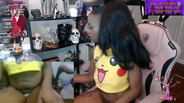 Snapshot of bunniikimi chatting on September 22, 2025, 12:07 pm bunniikimi online show from September 22, 2025, 12:07 pm