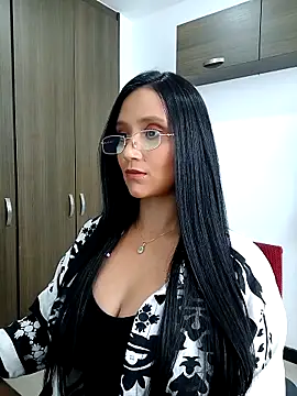 Esmeralda333 online show from October 14, 2025, 1:12 pm