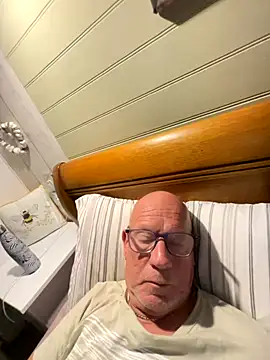 philefc online show from October 7, 2025, 11:57 pm