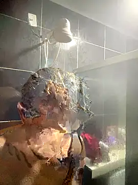 Fumoice online show from December 17, 2025, 11:33 pm