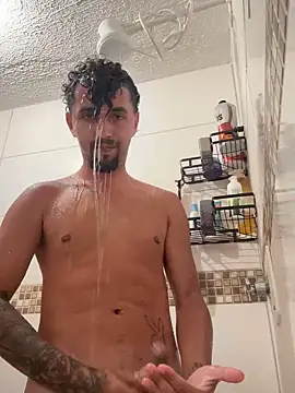 Fumoice online show from February 25, 2026, 4:44 am