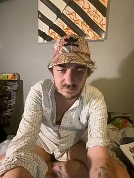 3615-ULLA online show from December 22, 2025, 5:37 am