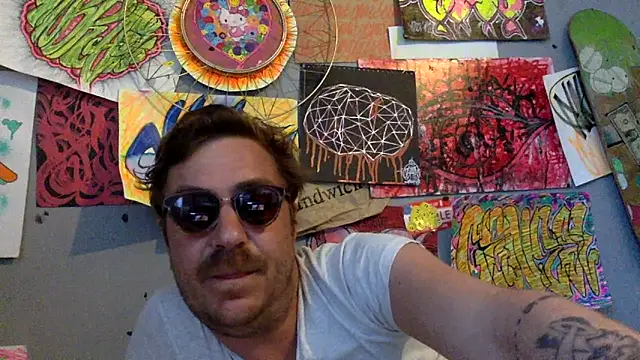 3615-ULLA online show from April 8, 2026, 5:02 pm