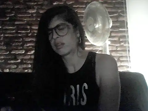 luzdelu online show from April 26, 2026, 3:48 am