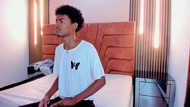 FYKMOR 1 online show from October 29, 2025, 3:53 am