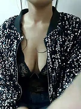Snapshot of KARISHMA-STRIP chatting on October 7, 2025, 5:54 pm KARISHMA-STRIP online show from October 7, 2025, 5:54 pm