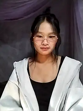 saronla 03 online show from November 17, 2025, 5:41 pm