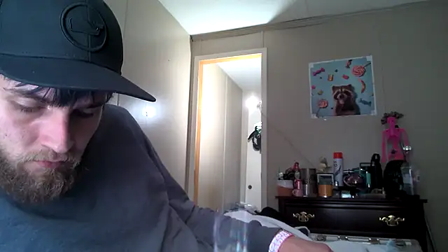 Snapshot of high3ndlowlife chatting on September 12, 2025, 8:42 pm high3ndlowlife online show from September 12, 2025, 8:42 pm