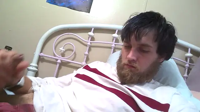 Snapshot of high3ndlowlife chatting on September 19, 2025, 9:15 pm high3ndlowlife online show from September 19, 2025, 9:15 pm