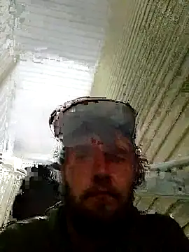 Snapshot of high3ndlowlife chatting on October 22, 2025, 10:26 am high3ndlowlife online show from October 22, 2025, 10:26 am