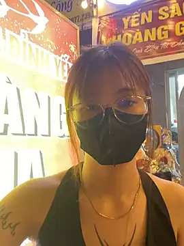   BabyShowPublic   online show from February 4, 2026, 12:11 pm