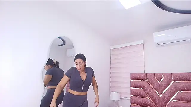 emma madi online show from December 3, 2025, 11:52 am