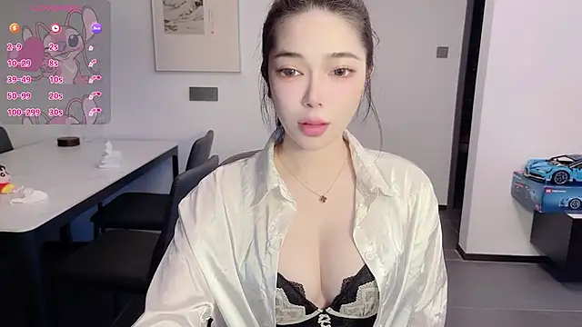 Scarlett-bb online show from September 23, 2025, 11:30 pm