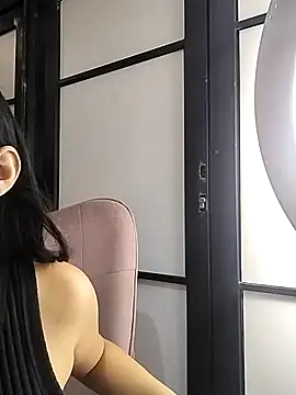 Snapshot of SamaraAnders_ chatting on February 19, 2026, 4:19 am SamaraAnders online show from February 19, 2026, 4:19 am