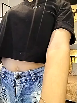 Snapshot of SamaraAnders_ chatting on March 1, 2026, 5:09 am SamaraAnders online show from March 1, 2026, 5:09 am