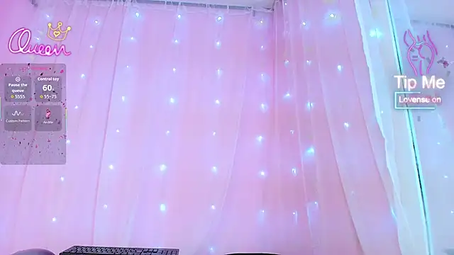 SunnyGilmoree online show from May 13, 2026, 7:55 pm