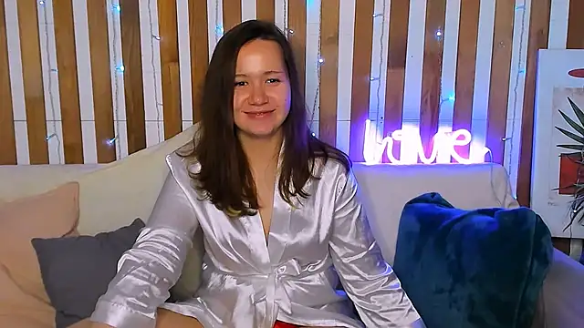 Snapshot of Laura_Ellinss chatting on October 2, 2025, 9:49 am Laura Ellinss online show from October 2, 2025, 9:49 am