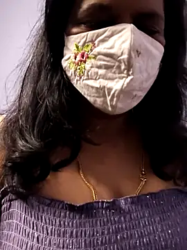 Snapshot of mallu-lover chatting on February 5, 2026, 1:54 am mallu-lover online show from February 5, 2026, 1:54 am