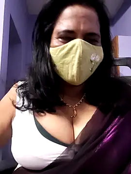 Snapshot of mallu-lover chatting on February 14, 2026, 5:26 am mallu-lover online show from February 14, 2026, 5:26 am