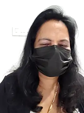 Snapshot of mallu-lover chatting on February 22, 2026, 8:29 pm mallu-lover online show from February 22, 2026, 8:29 pm