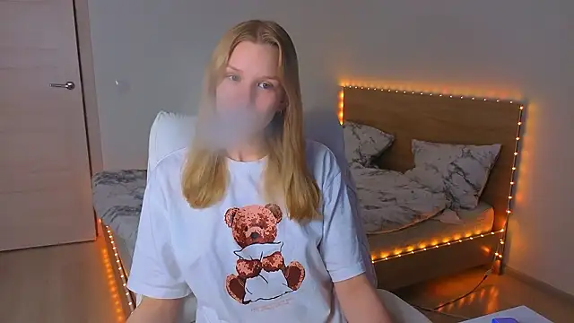 Snapshot of _Gentle_Angel_Melissa_ chatting on March 19, 2026, 3:16 pm Gentle Angel Melissa online show from March 19, 2026, 3:16 pm