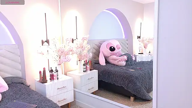 amy miller1 online show from April 10, 2026, 8:02 pm