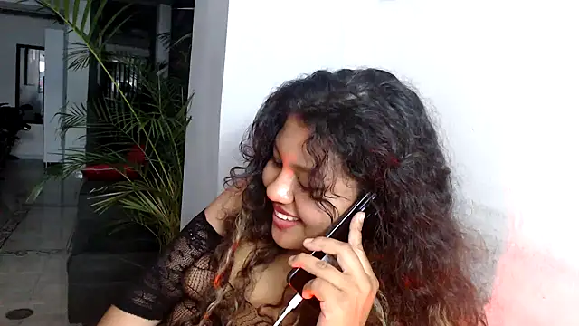 CloeStron online show from October 11, 2025, 12:32 am