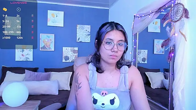 Snapshot of Nova_allen chatting on October 3, 2025, 10:40 pm Nova allen online show from October 3, 2025, 10:40 pm