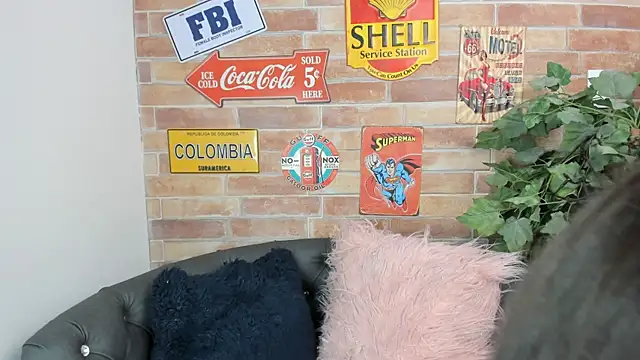 misss luxury online show from September 9, 2025, 11:10 am