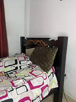 RickyEbony online show from February 4, 2026, 6:25 pm