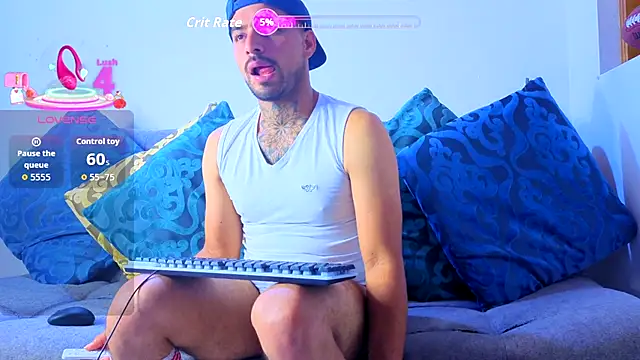 tomas smith1 online show from October 24, 2025, 7:43 pm