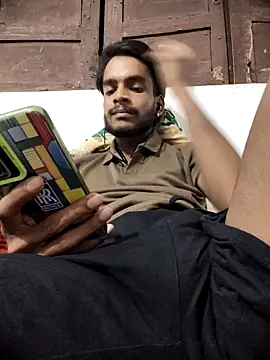 yashuuuu021 online show from September 17, 2025, 6:20 pm