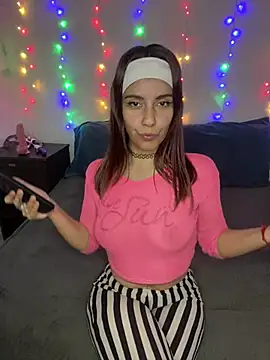 Jesicamartinezok online show from July 29, 2026, 8:07 pm
