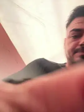 imooLoov online show from October 31, 2025, 3:13 pm