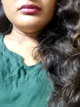 Cute pinkii online show from February 24, 2026, 8:07 pm