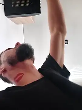 Snapshot of Negrila25 chatting on February 5, 2026, 8:08 am Negrila25 online show from February 5, 2026, 8:08 am