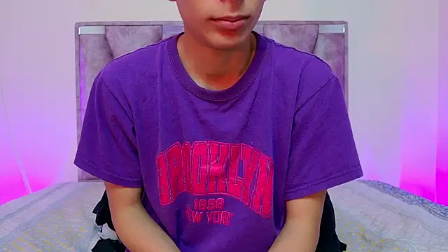 lana and liam  online show from September 13, 2025, 10:15 am