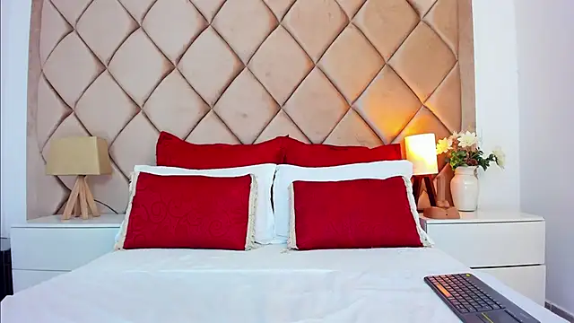 AngelinaDuvall online show from February 9, 2026, 10:08 am