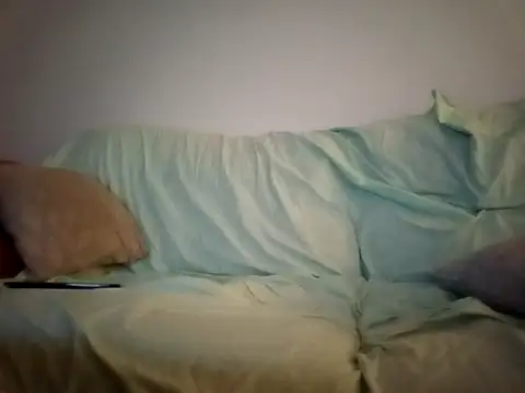 Snapshot of Feistysausage chatting on September 11, 2025, 8:42 pm Feistysausage online show from September 11, 2025, 8:42 pm