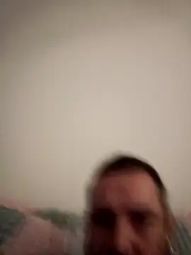 Snapshot of Feistysausage chatting on October 17, 2025, 12:25 am Feistysausage online show from October 17, 2025, 12:25 am