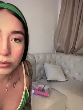 KaditaNavarro online show from February 14, 2026, 12:18 am