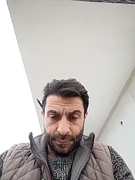 alex10alexx online show from April 1, 2026, 11:55 am