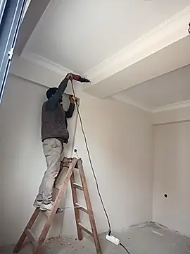 alex10alexx online show from April 9, 2026, 8:20 am