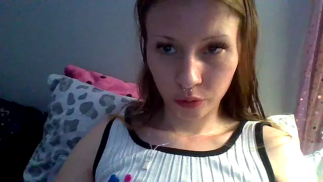 Snapshot of sarah2007 chatting on September 23, 2025, 12:13 am sarah2007 online show from September 23, 2025, 12:13 am