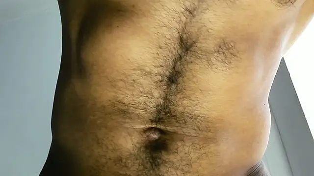 Snapshot of latinhotmuscle chatting on April 12, 2026, 7:30 pm latinhotmuscle online show from April 12, 2026, 7:30 pm