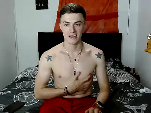 Snapshot of Ken_bigcock77 chatting on October 4, 2025, 1:03 am Ken bigcock77 online show from October 4, 2025, 1:03 am