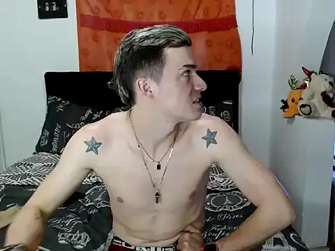 Snapshot of Ken_bigcock77 chatting on November 24, 2025, 5:18 am Ken bigcock77 online show from November 24, 2025, 5:18 am