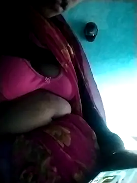 Snapshot of Hot-qwer chatting on February 21, 2026, 12:28 pm Hot-qwer online show from February 21, 2026, 12:28 pm