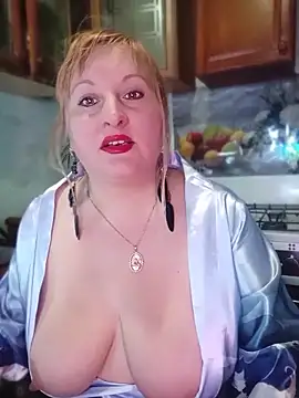 Snapshot of XHelenaX90 chatting on May 1, 2026, 5:50 pm XHelenaX90 online show from May 1, 2026, 5:50 pm