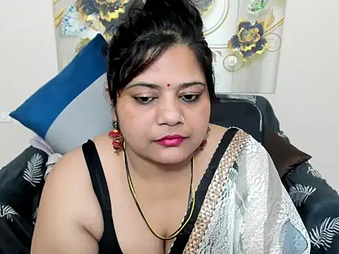 Snapshot of misssoniya3 chatting on June 27, 2026, 4:17 am misssoniya3 online show from June 27, 2026, 4:17 am